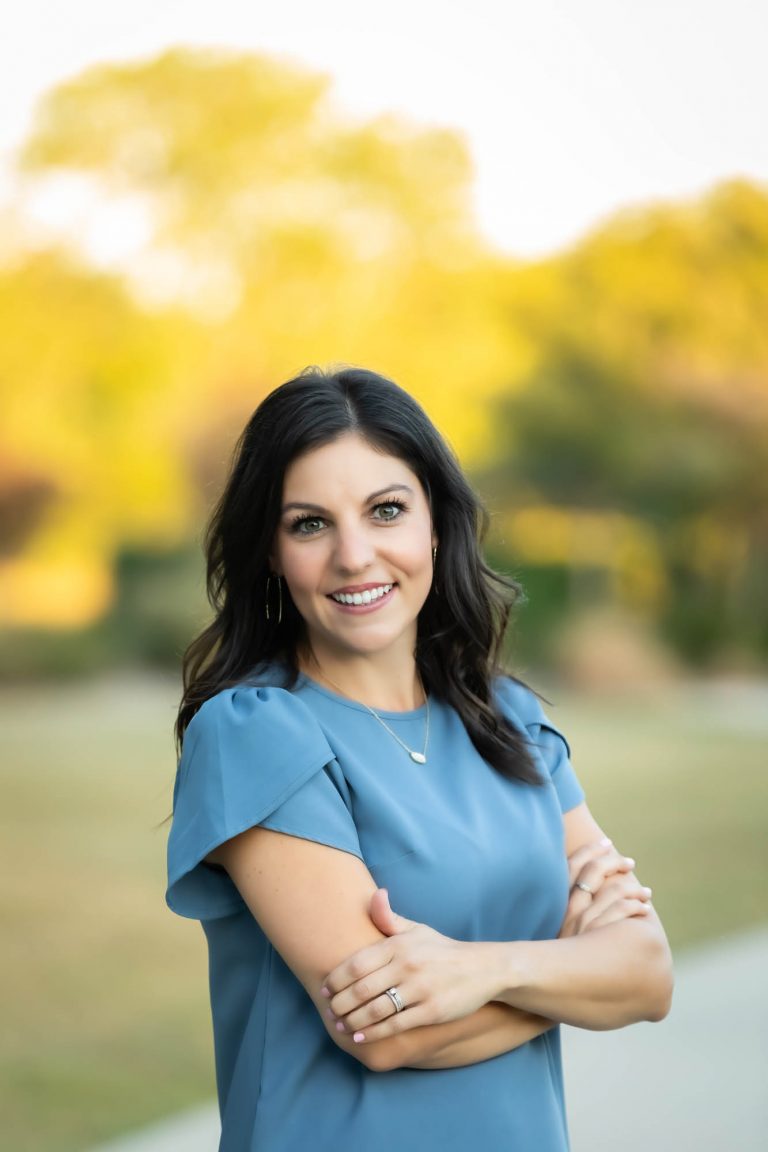 Dallas Portrait Photographer | Lifestyle, Headshot, Business, Profile, DFW | FarahJ Photography
