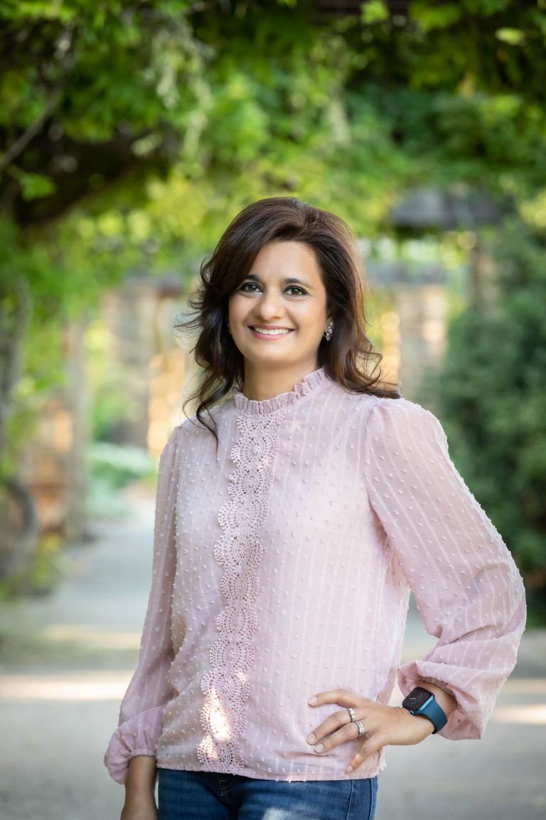 Dallas Portrait Photographer | Lifestyle, Headshot, Business, Profile, DFW | FarahJ Photography
