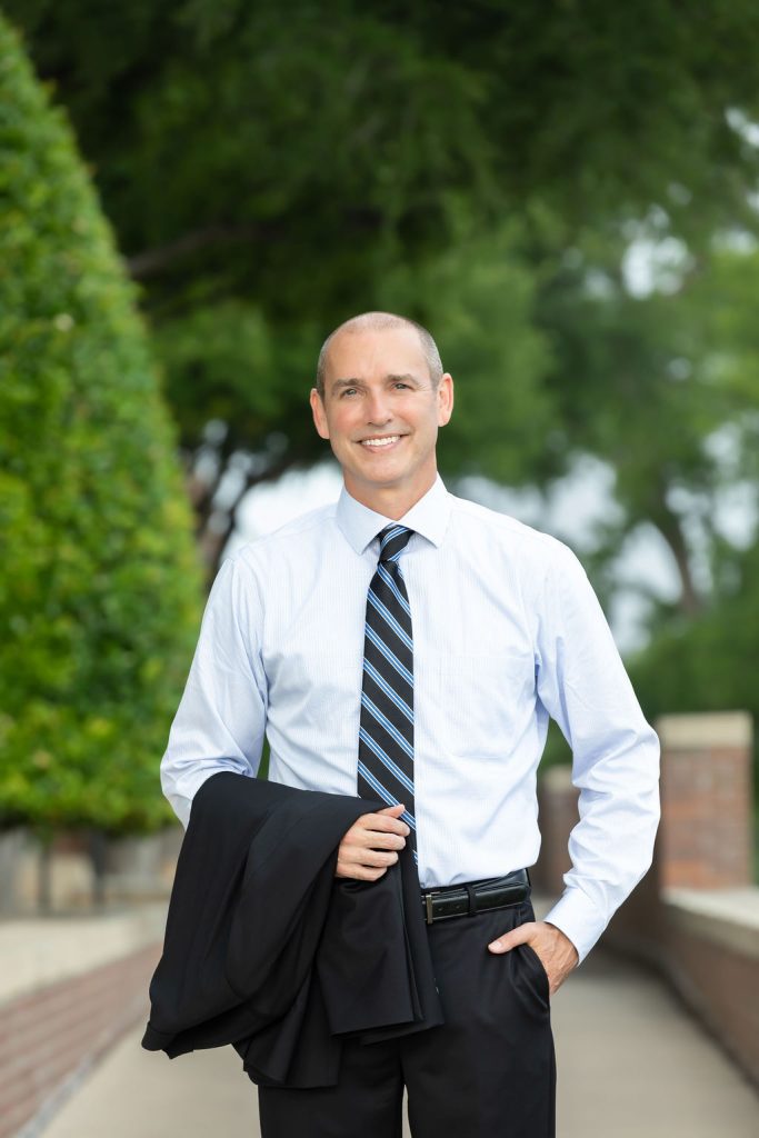 Dallas Portrait Photographer | Lifestyle, Headshot, Business, Profile, DFW| FarahJ Photography