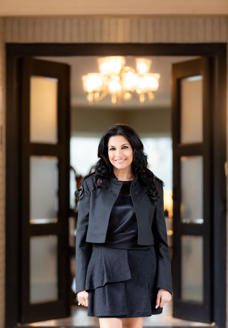 Dallas Portrait Photographer | Lifestyle, Headshot, Business, Profile, DFW| FarahJ Photography