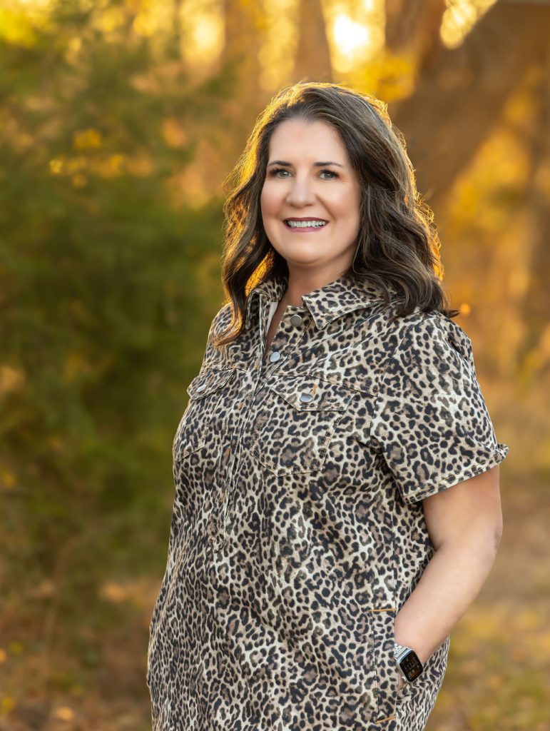 Dallas Portrait Photographer | Lifestyle, Headshot, Business, Profile, DFW| FarahJ Photography