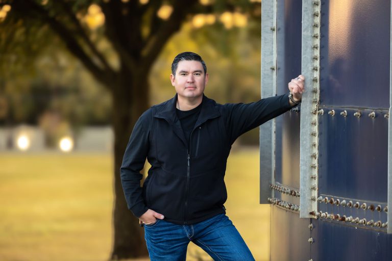 Dallas Portrait Photographer | Lifestyle, Headshot, Business, Profile, DFW | FarahJ Photography