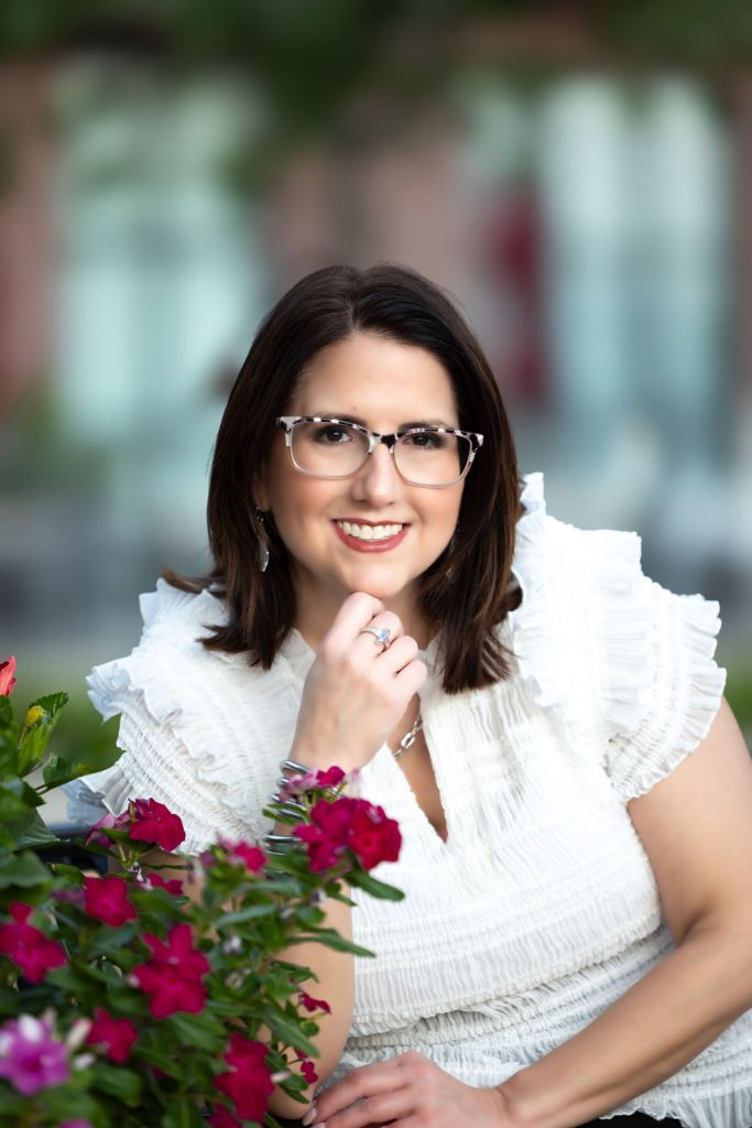 Dallas Portrait Photographer | Lifestyle, Headshot, Business, Profile, DFW| FarahJ Photography