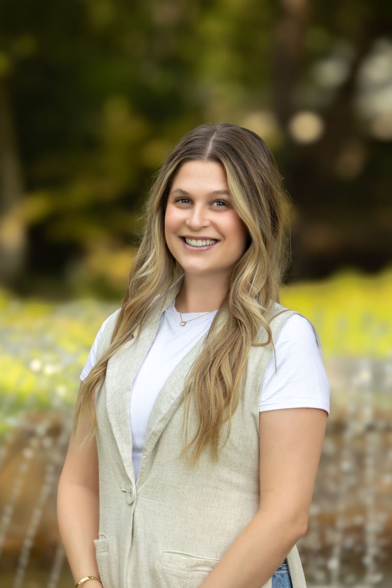 Dallas Portrait Photographer | Lifestyle, Headshot, Business, Profile, DFW| FarahJ Photography