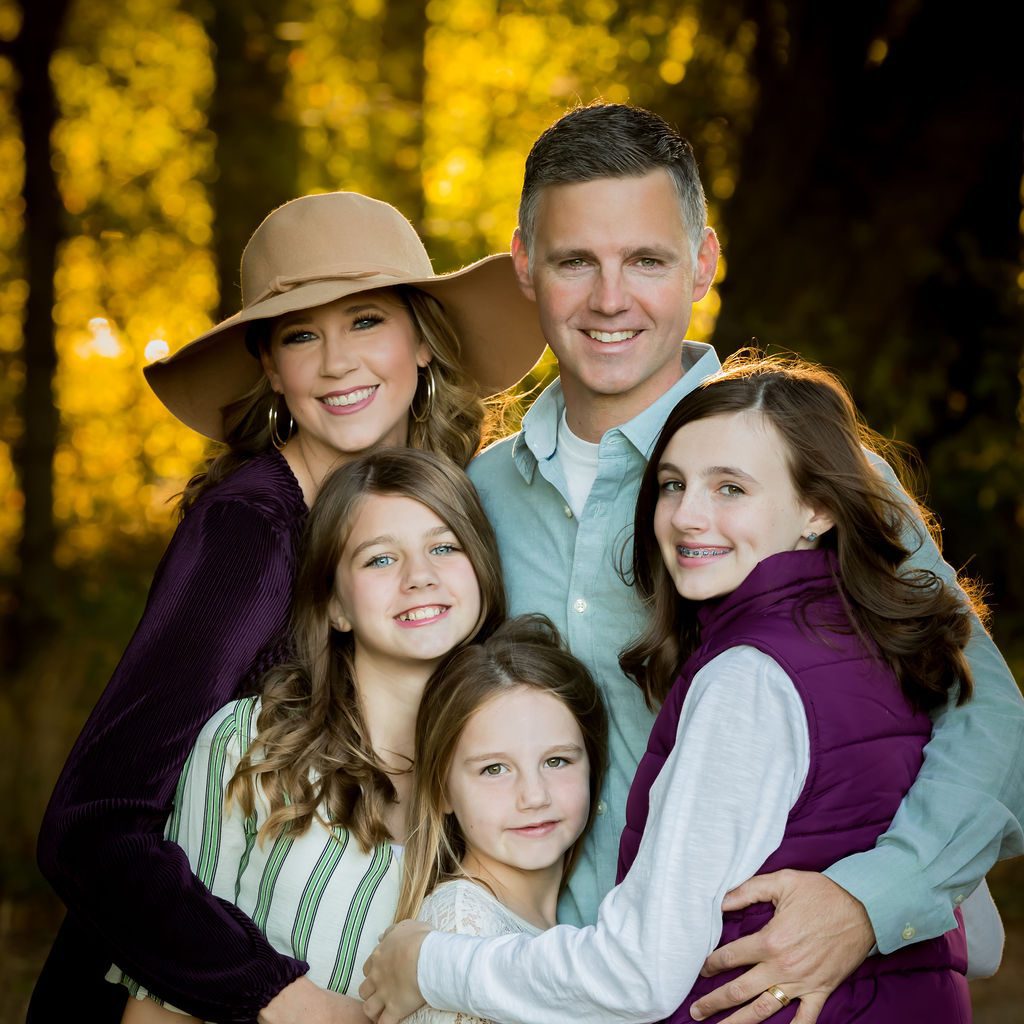 FarahJ Photography | Dallas Fort Worth Photographer | Senior Portraits, Couples, Family, Headshots, & More